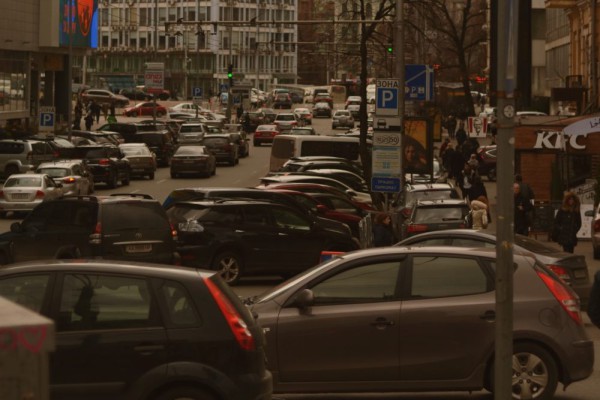 Latvia Sumbangkan Hampir 300 Mobil Sitaan ke Ukraina